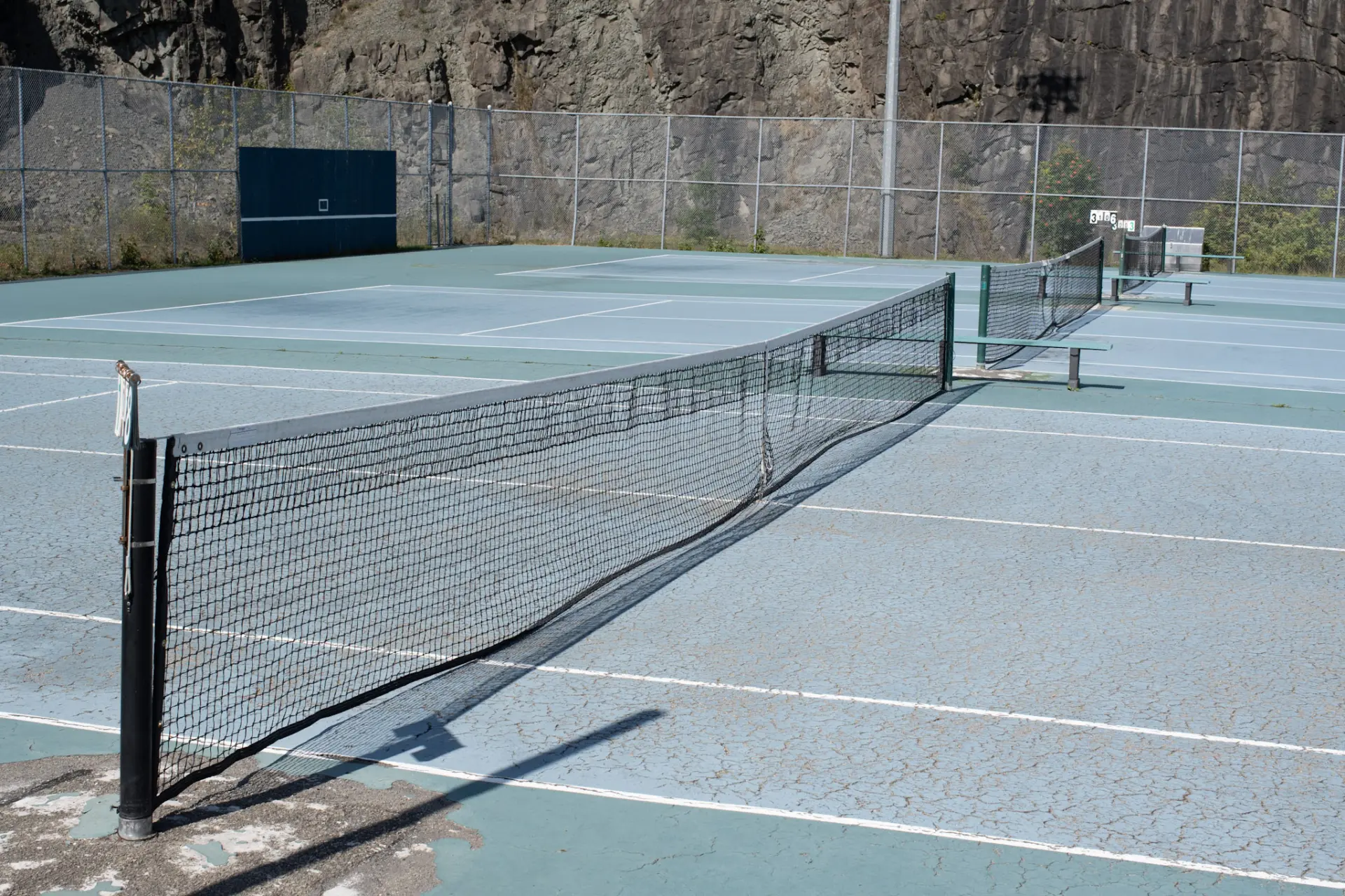 Photo des vieux terrains de tennis
